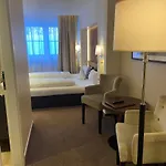 Petersen's Hotel