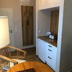 Petersen's 4*
