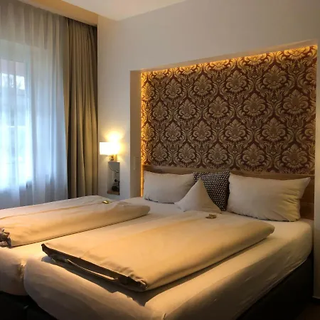 Ξενοδοχείο Petersen's 4*