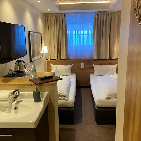 Ξενοδοχείο Petersen's 4*