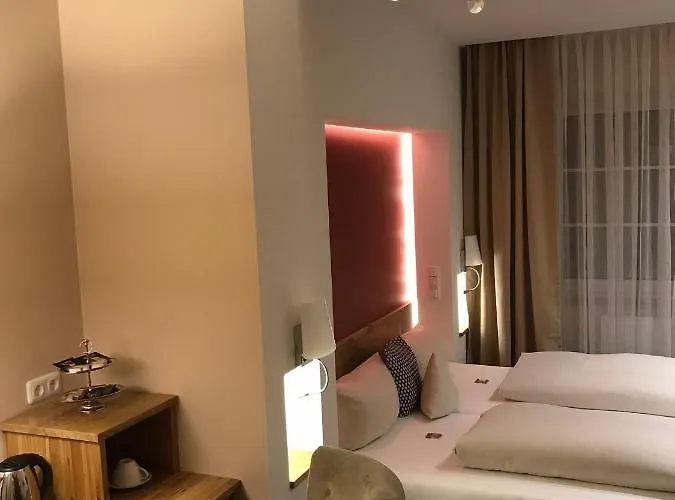 Petersen's 4* Шарбойц