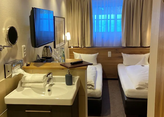 Petersen's فندق شاربوتس