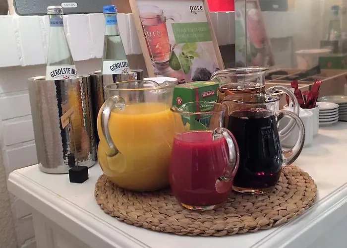 Petersen's فندق شاربوتس